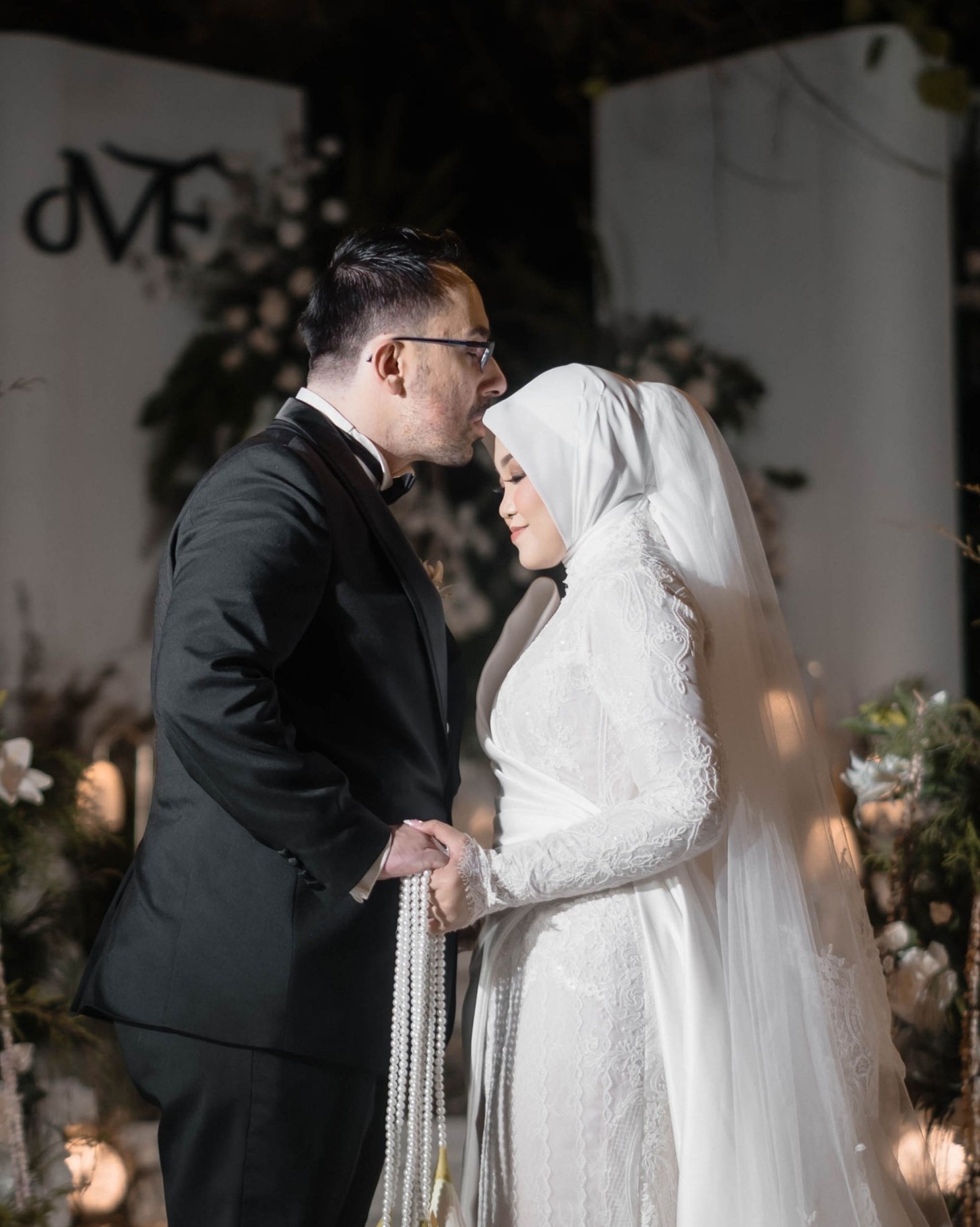 Essential Wedding